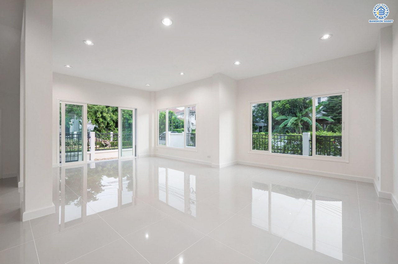 บ้านมือสองตกแต่งใหม่ โครงการ เพอร์เฟคเพลส ราชพฤกษ์ หลังมุม! รองรับทุกการใช้งาน บนเนื้อที่กว้างถึง 61.8 ตร.ว. พื้นที่ใช้สอย 198 ตร.ม. พร้อมฟังก์ชัน 3 ห้องนอน 3 ห้องน้ำ จอดรถได้ 2 คัน บ้านคุณภาพดี บนทำเลติดถนนราชพฤกษ์ เชื่อมต่อถนนรัตนาธิเบศร์ ใกล้รถไฟฟ้าสายสีม่วง “สถานีบางรักน้อยท่าอิฐ” จุดขึ้นทางด่วน "กาญจนาภิเษก" และเซ็นทรัลรัตนาธิเบศร์